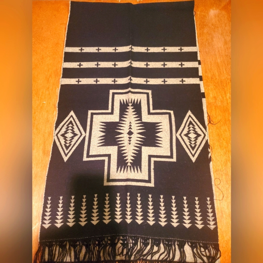 Pendleton Scarf, 60"x18", Reversable Black and Tan